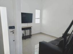 https://img.olx.com.br/thumbs256x256/42/425532164606585.jpg