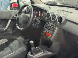 https://img.olx.com.br/thumbs256x256/42/428618547646132.jpg
