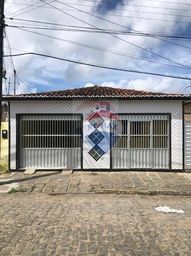 Título do anúncio: Casa com 3 dormitórios à venda, 175 m² em Solânea/PB