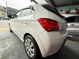 https://img.olx.com.br/thumbs256x256/43/433676136854049.jpg