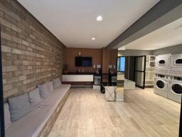 https://img.olx.com.br/thumbs256x256/43/437518768606397.jpg