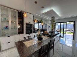 https://img.olx.com.br/thumbs256x256/43/437550647470933.jpg