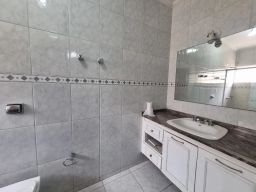 https://img.olx.com.br/thumbs256x256/43/439550407844931.jpg