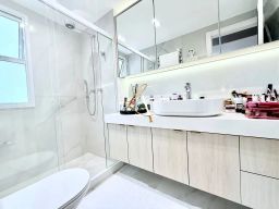 https://img.olx.com.br/thumbs256x256/44/440588527712208.jpg