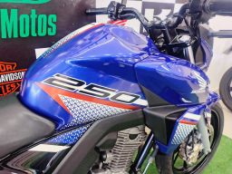 https://img.olx.com.br/thumbs256x256/44/441623663697960.jpg