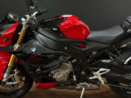 https://img.olx.com.br/thumbs256x256/44/446576751922997.jpg