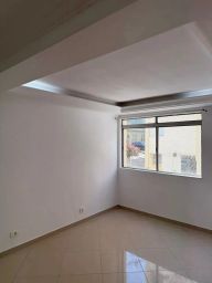 https://img.olx.com.br/thumbs256x256/44/446625195405477.jpg