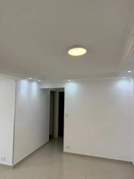 https://img.olx.com.br/thumbs256x256/44/446640676462747.jpg
