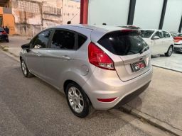 https://img.olx.com.br/thumbs256x256/44/447685683734648.jpg