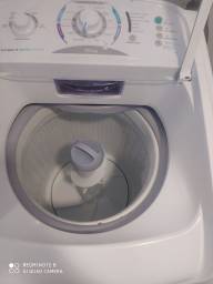 Título do anúncio: Vendo máquina de Lavar ELETROLUX 10k