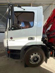 https://img.olx.com.br/thumbs256x256/44/448600417459844.jpg