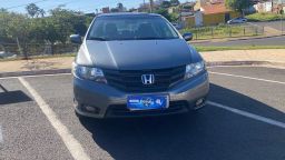 https://img.olx.com.br/thumbs256x256/44/448697439703835.jpg