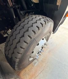 https://img.olx.com.br/thumbs256x256/45/450653777707400.jpg
