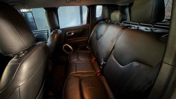 https://img.olx.com.br/thumbs256x256/45/451606689308010.jpg