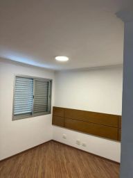 https://img.olx.com.br/thumbs256x256/45/453699192136304.jpg