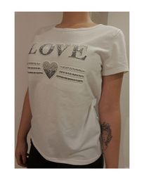 Título do anúncio: Camiseta básica branca "Love" 