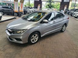 https://img.olx.com.br/thumbs256x256/46/465671798150878.jpg