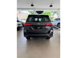 https://img.olx.com.br/thumbs256x256/46/466650914253863.jpg
