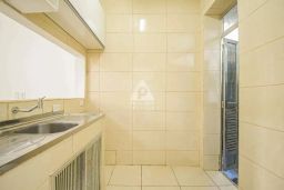 https://img.olx.com.br/thumbs256x256/46/467512163467904.jpg