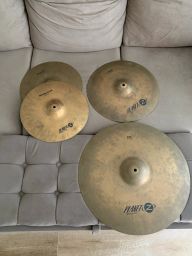 https://img.olx.com.br/thumbs256x256/46/467546518872374.jpg