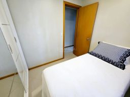https://img.olx.com.br/thumbs256x256/46/467584635979444.jpg