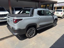 https://img.olx.com.br/thumbs256x256/46/467612318547664.jpg
