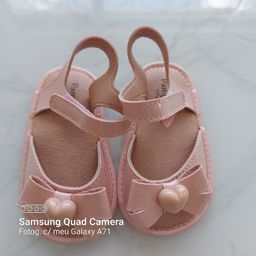 Título do anúncio: Sandália mini pampili rosa 