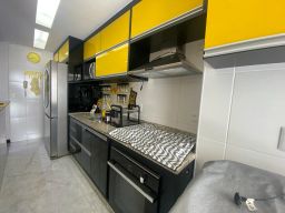 https://img.olx.com.br/thumbs256x256/46/468563155564930.jpg