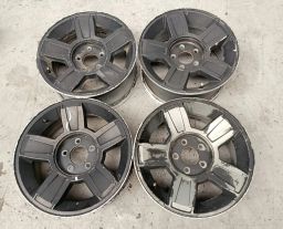 https://img.olx.com.br/thumbs256x256/46/469690938743650.jpg