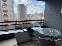 Título do anúncio: Apartamento para aluguel possui 106 metros quadrados com 3 quartos em Meireles - Fortaleza