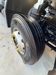 https://img.olx.com.br/thumbs256x256/47/475606057312814.jpg