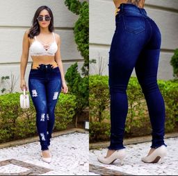 Título do anúncio: Calça Jeans Feminina Corrente Modelagem Empina Bumbum Forma Pequena