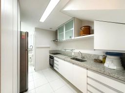 https://img.olx.com.br/thumbs256x256/47/477576744068980.jpg