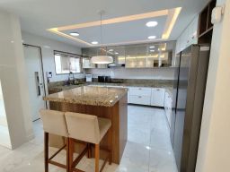 https://img.olx.com.br/thumbs256x256/48/482560402885221.jpg