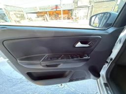 https://img.olx.com.br/thumbs256x256/48/484640278757714.jpg
