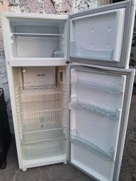 https://img.olx.com.br/thumbs256x256/49/491615798793180.jpg