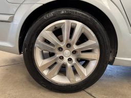 https://img.olx.com.br/thumbs256x256/49/493502496903887.jpg