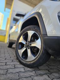 https://img.olx.com.br/thumbs256x256/49/493551765956981.jpg