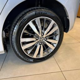 https://img.olx.com.br/thumbs256x256/49/494533408705581.jpg
