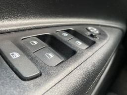 https://img.olx.com.br/thumbs256x256/49/494597404824543.jpg