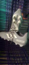Título do anúncio: Chuteira Adidas predator n44