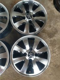 https://img.olx.com.br/thumbs256x256/49/498517169439160.jpg