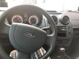 Título do anúncio: Ford Fiesta Sedan 2011 - 1.0 - Completo - Impecável 
