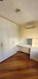 https://img.olx.com.br/thumbs256x256/50/501553765399358.jpg