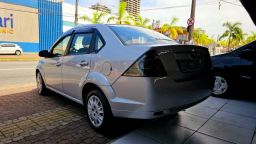 https://img.olx.com.br/thumbs256x256/50/502520407873023.jpg