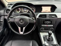 https://img.olx.com.br/thumbs256x256/50/505685677771059.jpg