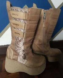 bota goofy antiga