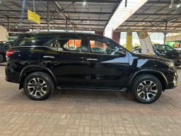 https://img.olx.com.br/thumbs256x256/50/506665441248784.jpg