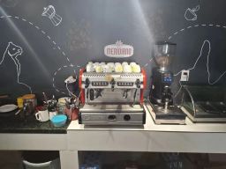 https://img.olx.com.br/thumbs256x256/50/509513288431068.jpg