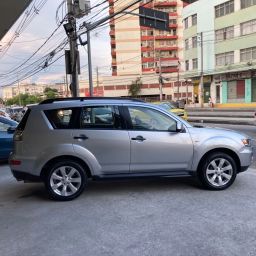 https://img.olx.com.br/thumbs256x256/51/511605215886651.jpg